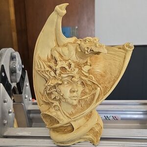 Artistic Cream Sculpture with Dragon Motif